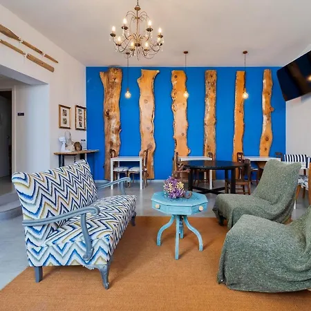 Marina Blue - & Affittacamere