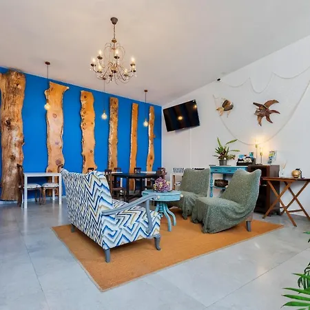 Guest house Marina Blue - & *